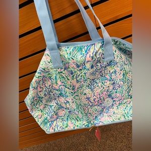 Nwt Lilly Pulitzer packable tote